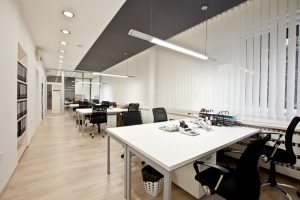 שיפוץ משרדים בגדרה עיצוב ונוחות לעובדים בנכס מעלה תפוקה ורווחים